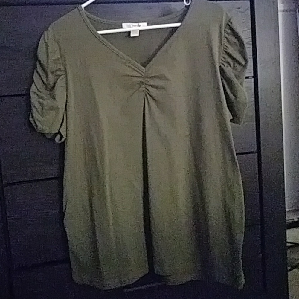 V neck t shirt..